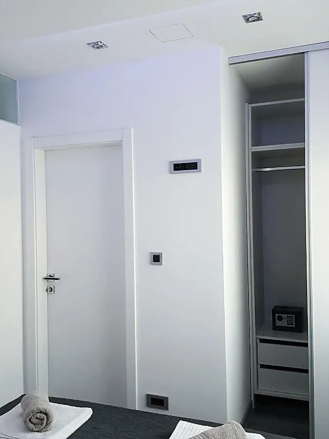 Dream Apartments Split 0*,